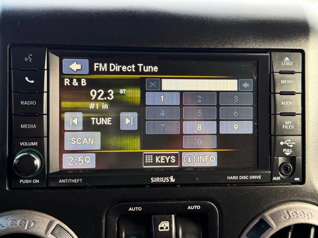 2017 Jeep Wrangler Unlimited Willys Wheeler 4x4 - 22972327 - 36