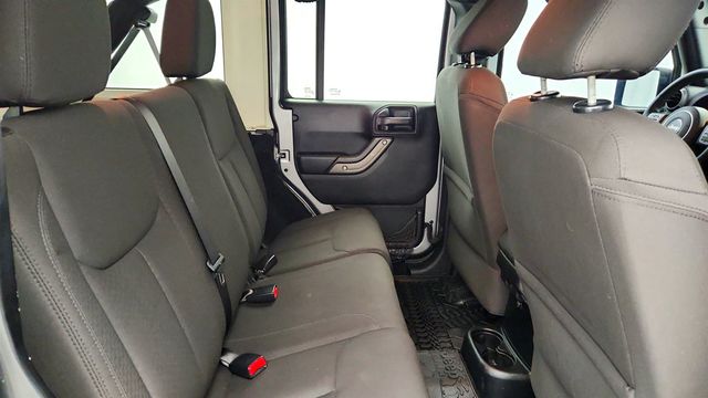2017 Jeep Wrangler Unlimited Willys Wheeler 4x4 Black 3 Piece Hard Top & Upgraded Radio - 23025743 - 20