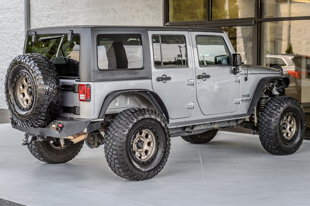 2017 Jeep Wrangler Unlimited WRANGLER UNLIMITED WHEELS BUMPERS LIFTED MUST SEE - 23033359 - 8