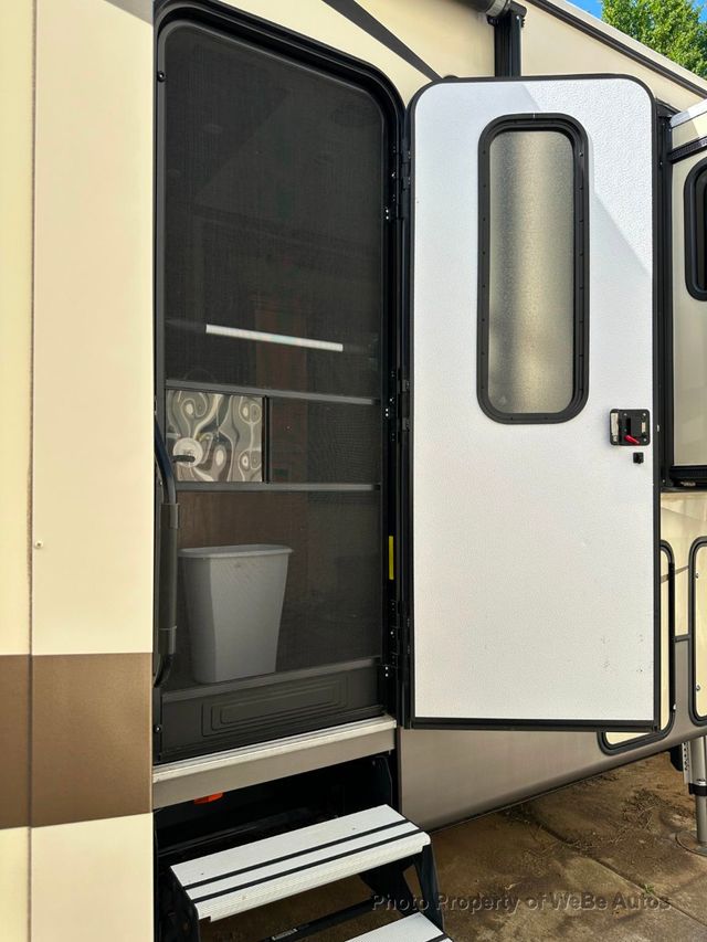 2017 Keystone Montana 3711FL - 23026440 - 41