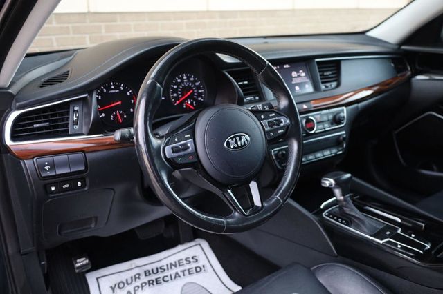 2017 Kia Cadenza Premium - 23063560 - 12