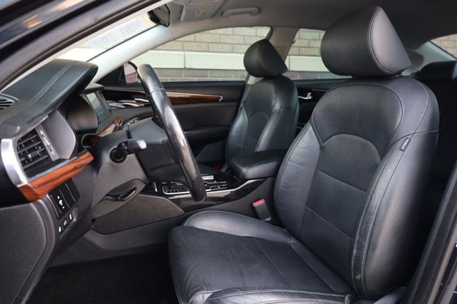 2017 Kia Cadenza Premium - 23063560 - 14