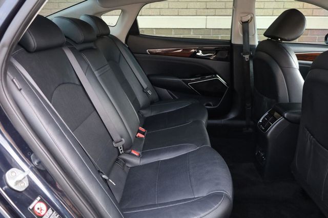 2017 Kia Cadenza Premium - 23063560 - 20