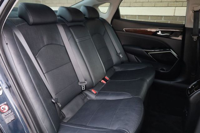 2017 Kia Cadenza Premium - 23063560 - 21