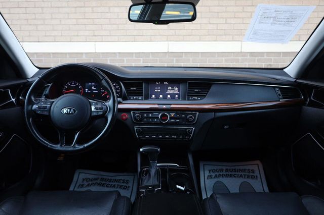 2017 Kia Cadenza Premium - 23063560 - 26