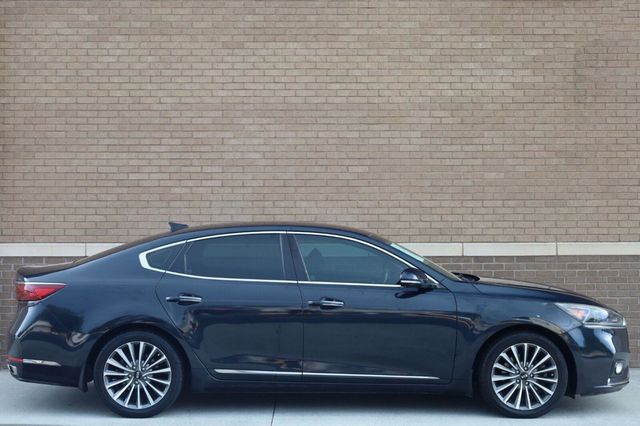 2017 Kia Cadenza Premium - 23063560 - 2
