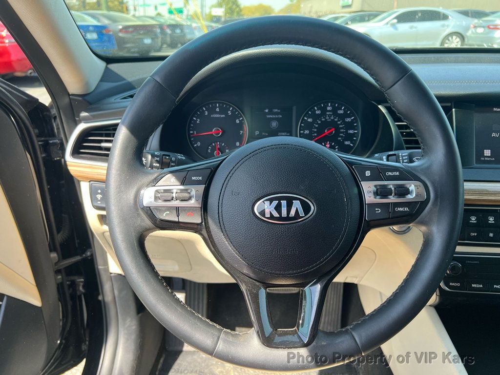 2017 Kia Cadenza Premium Sedan - 22809563 - 11