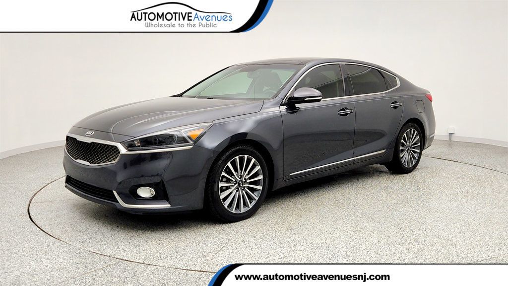 2017 Kia Cadenza Premium Sedan w/ Luxury Package & Panoramic Sunroof - 23004617 | Video 1