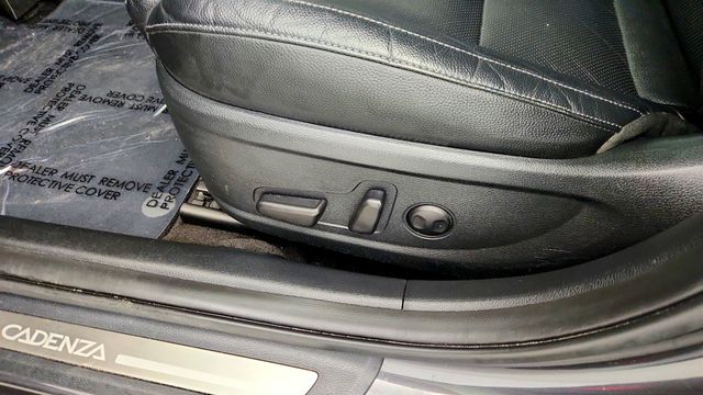 2017 Kia Cadenza Premium Sedan w/ Luxury Package & Panoramic Sunroof - 23004617 - 11