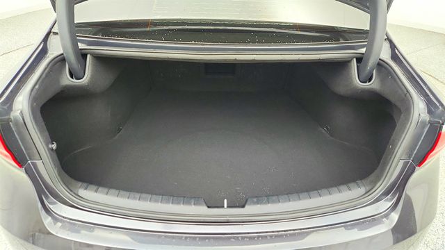 2017 Kia Cadenza Premium Sedan w/ Luxury Package & Panoramic Sunroof - 23004617 - 22