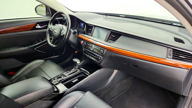2017 Kia Cadenza Premium Sedan w/ Luxury Package & Panoramic Sunroof - 23004617 - 25
