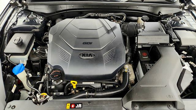 2017 Kia Cadenza Premium Sedan w/ Luxury Package & Panoramic Sunroof - 23004617 - 27