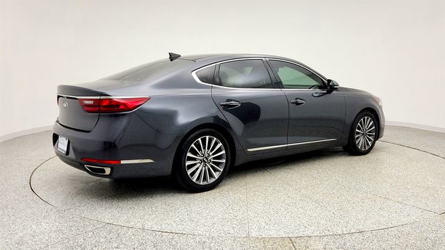2017 Kia Cadenza Premium Sedan w/ Luxury Package & Panoramic Sunroof - 23004617 - 4