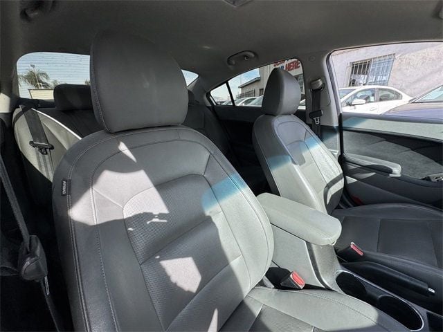 2017 Kia Forte EX Automatic - 22752620 - 11