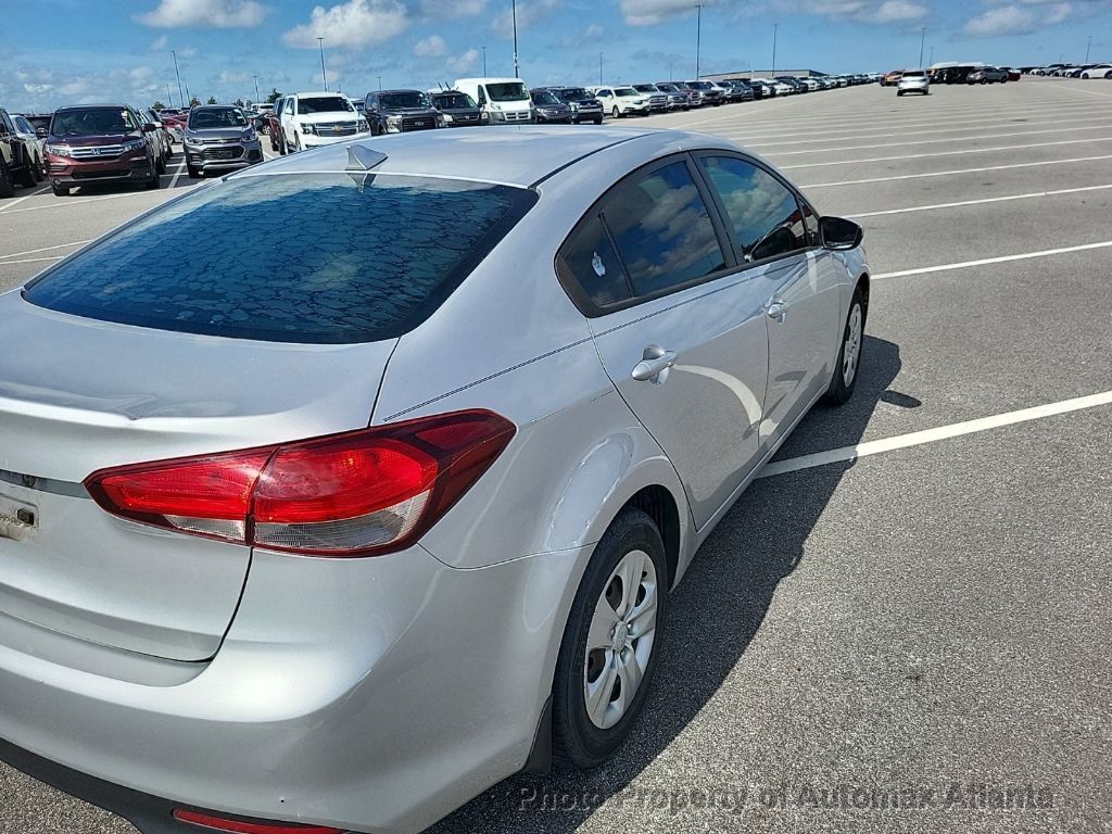 2017 Kia Forte LX - 22579728 - 1