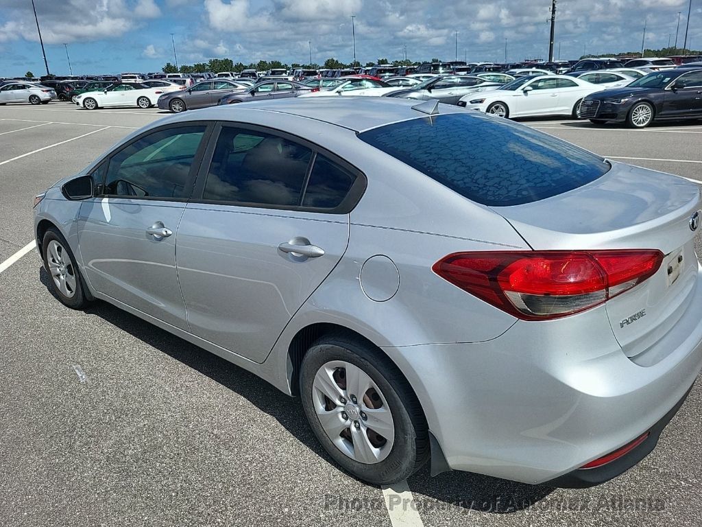 2017 Kia Forte LX - 22579728 - 2