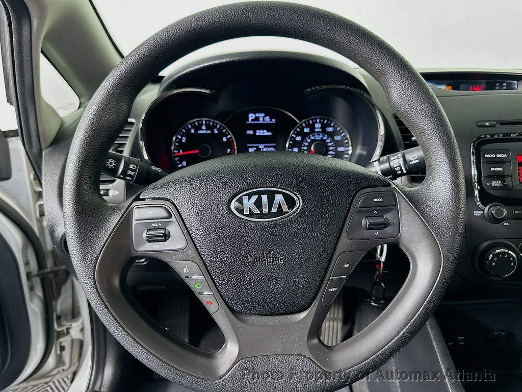 2017 Kia Forte LX - 22615467 - 10