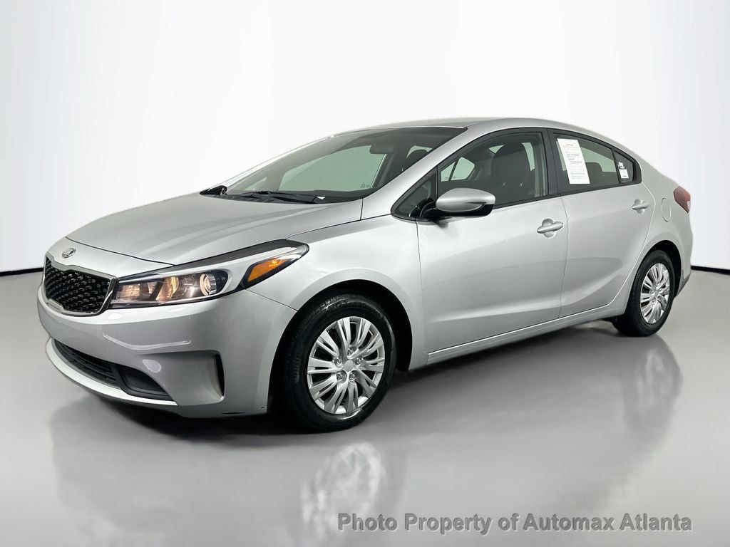 2017 Kia Forte LX - 22615467 - 32