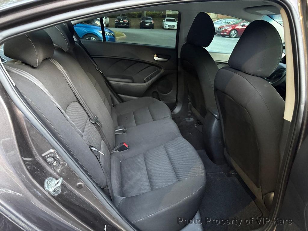 2017 Kia Forte LX Automatic - 23022506 - 13