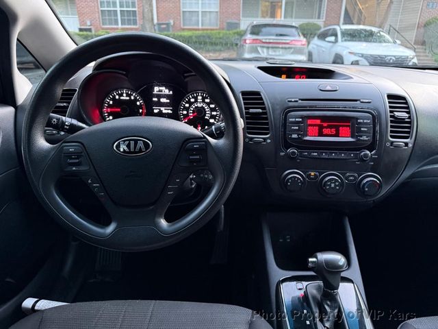 2017 Kia Forte LX Automatic - 23022506 - 17