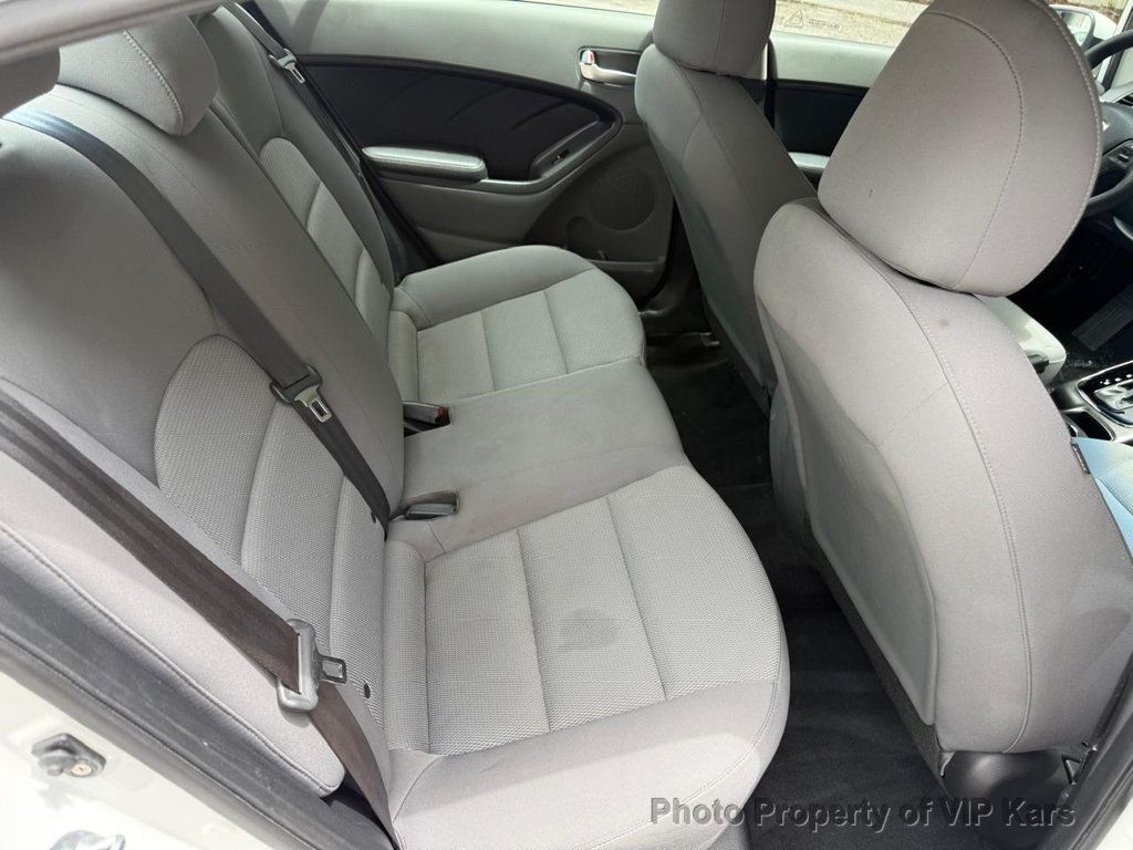 2017 Kia Forte LX Automatic - 23031847 - 9