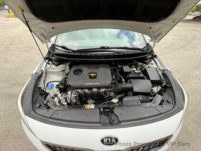 2017 Kia Forte LX Automatic - 23031847 - 19