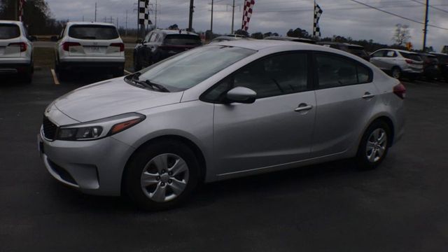 2017 Kia Forte LX Automatic - 22709061 - 3