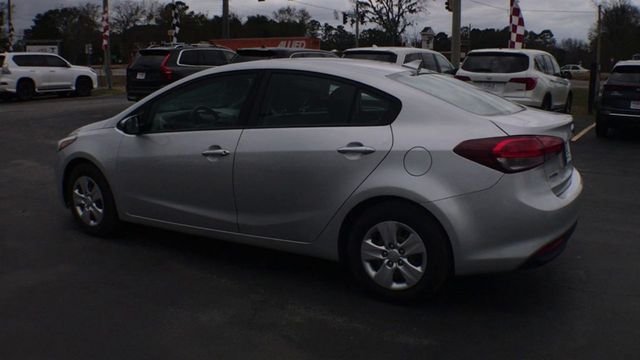 2017 Kia Forte LX Automatic - 22709061 - 5