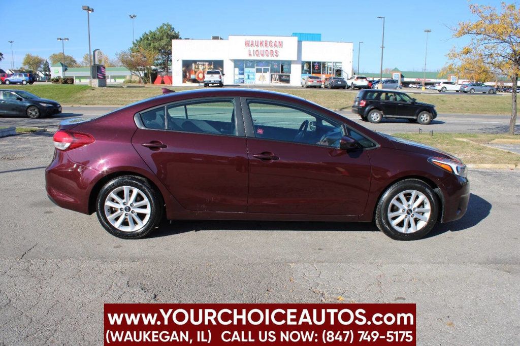 2017 Kia Forte LX Automatic - 22647191 - 3