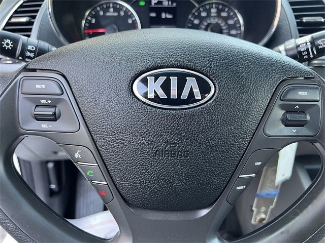 2017 Kia Forte LX Base photo 17
