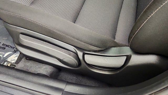 2017 Kia Forte LX Manual - 23075457 - 10