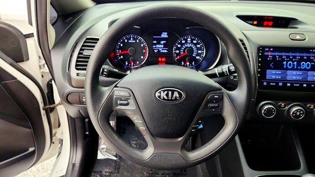 2017 Kia Forte LX Manual - 23075457 - 12