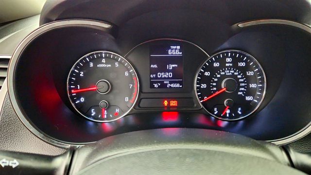 2017 Kia Forte LX Manual - 23075457 - 13