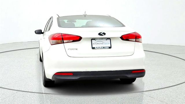 2017 Kia Forte LX Manual - 23075457 - 5