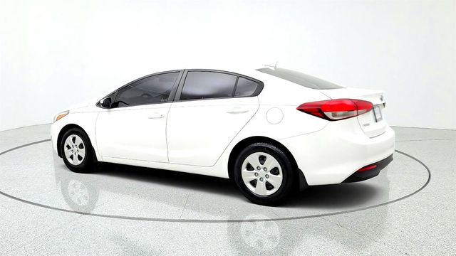 2017 Kia Forte LX Manual - 23075457 - 6