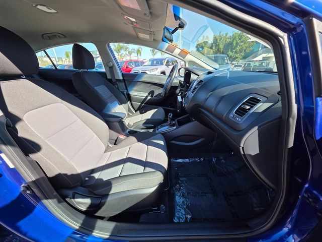 2017 Kia Forte S Automatic - 22941345 - 9