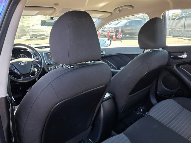 2017 Kia Forte S Automatic - 22941345 - 16