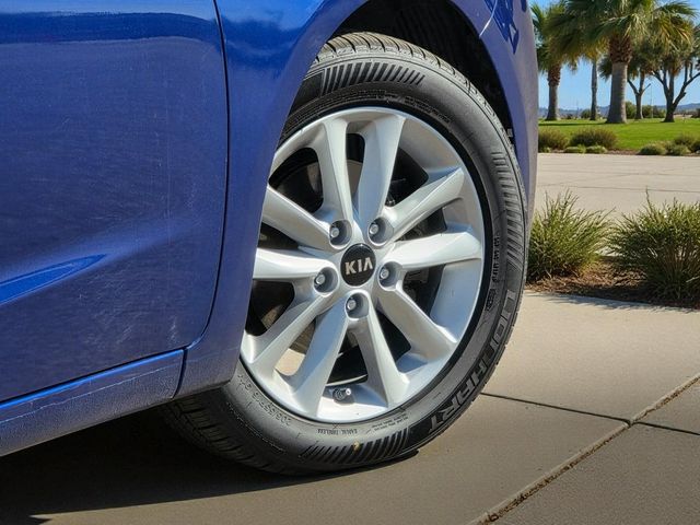 2017 Kia Forte S Automatic - 22941345 - 7