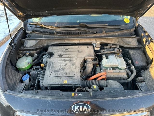 2017 Kia Niro EX FWD - 22768528 - 29