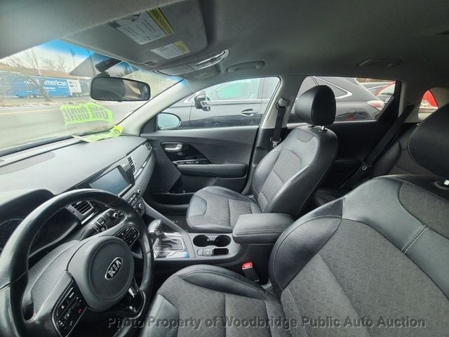 2017 Kia Niro EX FWD - 22768528 - 7