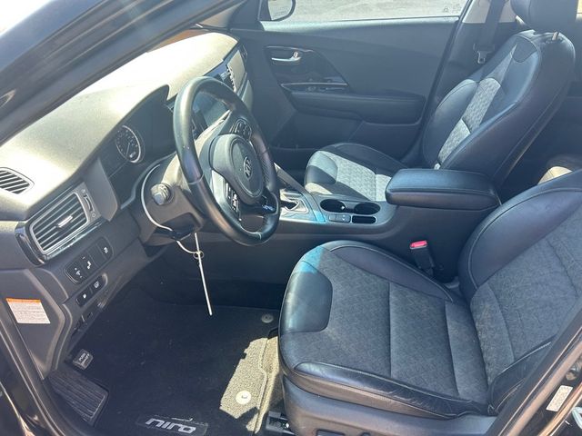 2017 Kia Niro EX FWD - 23035011 - 5