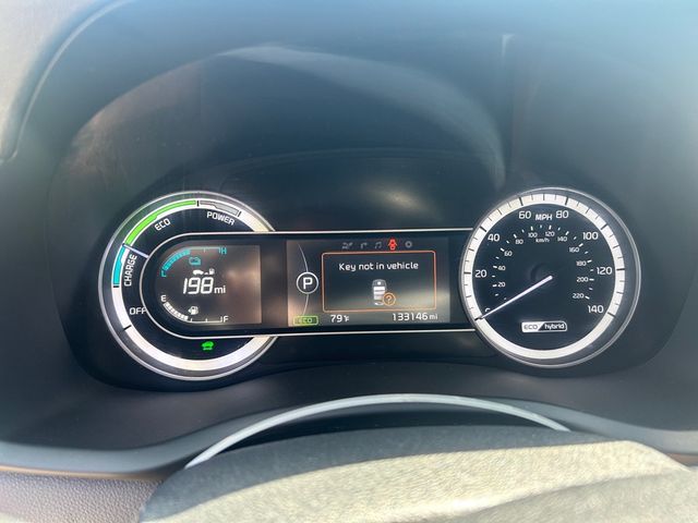 2017 Kia Niro EX FWD - 23035011 - 8