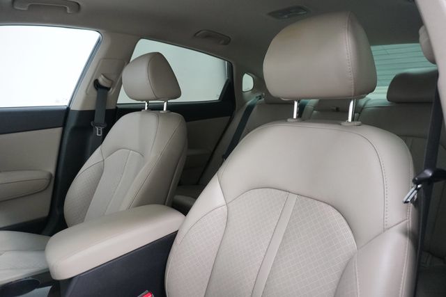 2017 Kia Optima EX Automatic - 23023635 - 10