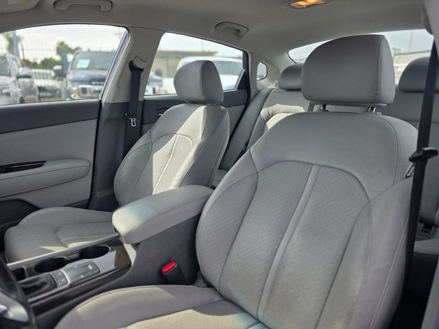 2017 Kia Optima EX Automatic - 22983372 - 13