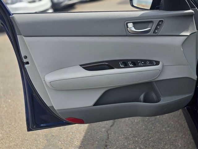 2017 Kia Optima EX Automatic - 22983372 - 19