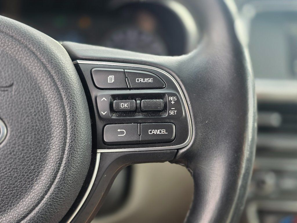 2017 Kia Optima EX Automatic - 22983372 - 26