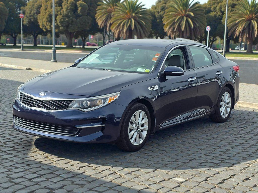 2017 Kia Optima EX Automatic - 22983372 - 2