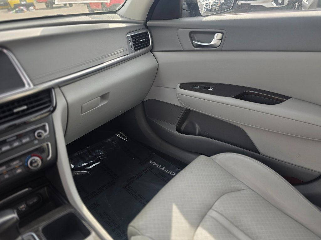 2017 Kia Optima EX Automatic - 22983372 - 34
