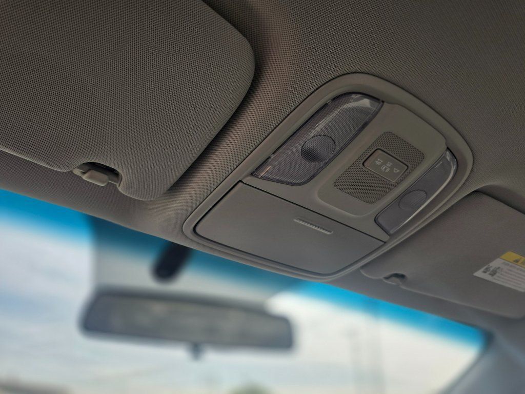 2017 Kia Optima EX Automatic - 22983372 - 35