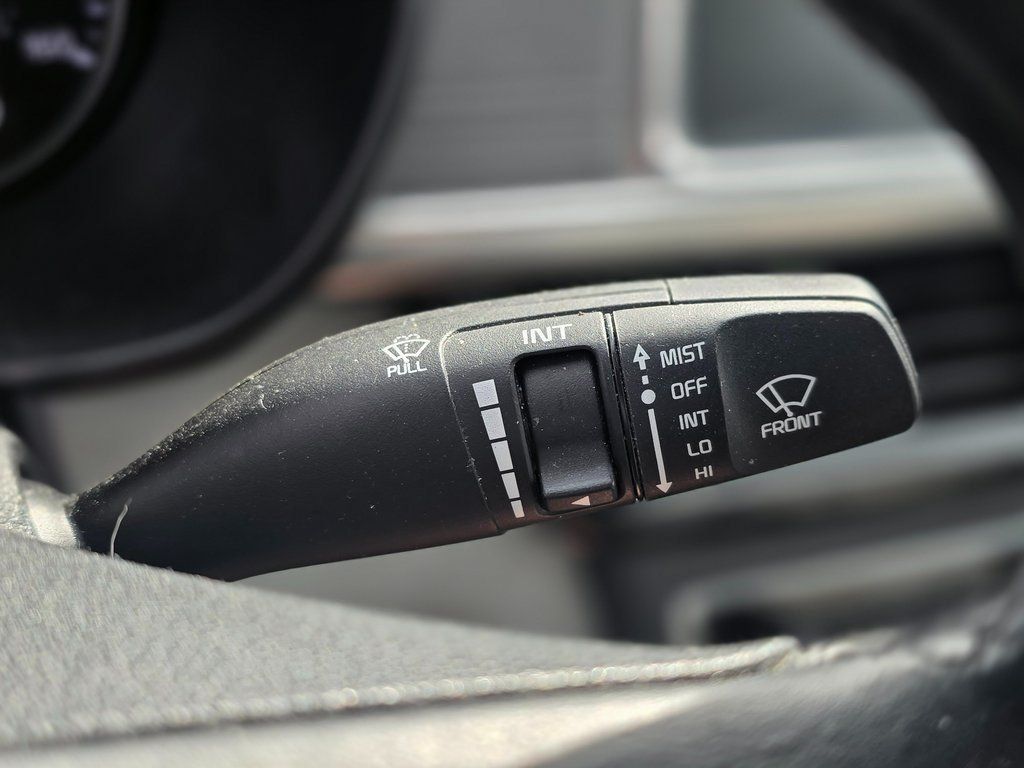 2017 Kia Optima EX Automatic - 22983372 - 38